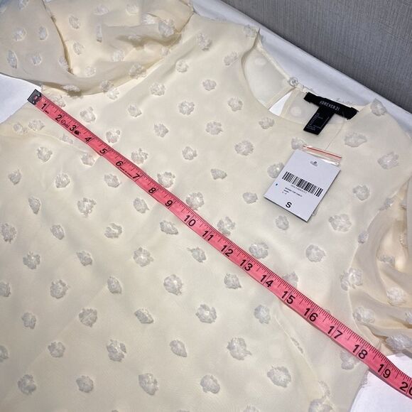 NEW Forever 21 Sheer Top Shirt Polka Dot Texture Small Puff 3/4 Sleeve Cropped - Picture 7 of 10